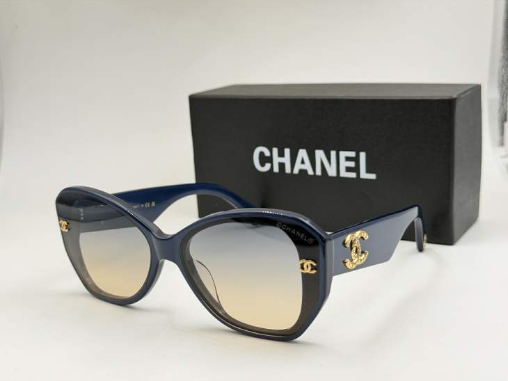 Picture of Chanel Sunglasses _SKUfw80879674fw